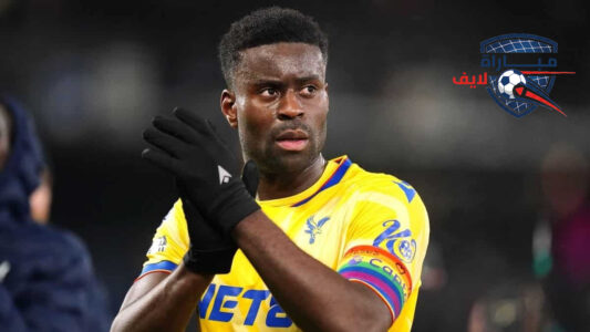 مارك جويهي يرتدي قميص مانشستر سيتي الجديد