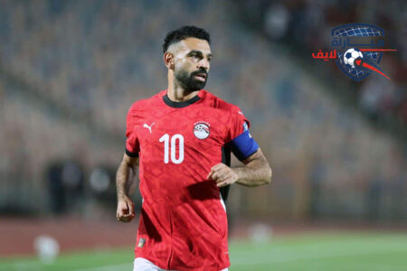 محمد صلاح لاعب ليفربول يحتفل بهدف