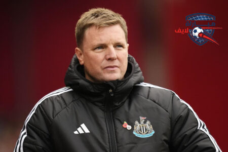 إيدي هاو مدرب نيوكاسل يونايتد يتحدث خلال مؤتمر صحفي