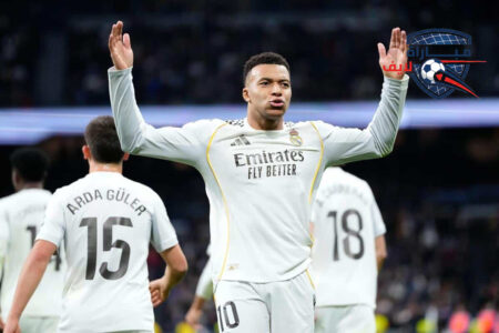 كيليان مبابي يحتفل بتسجيل هدف لريال مدريد ضد ليفانتي