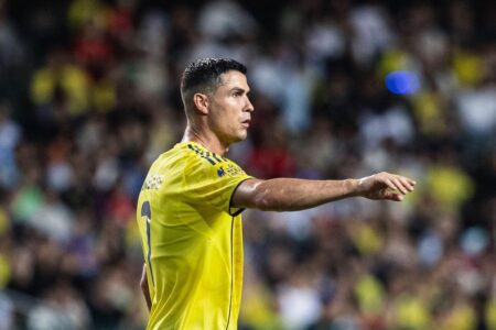 لاعبو النصر يحتفلون بهدف ضد الأهلي